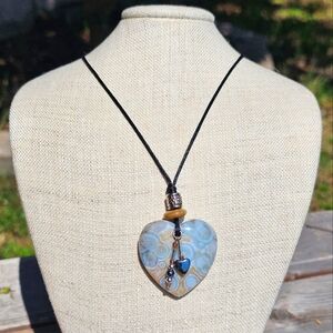 Genuine agate heart shaped necklace